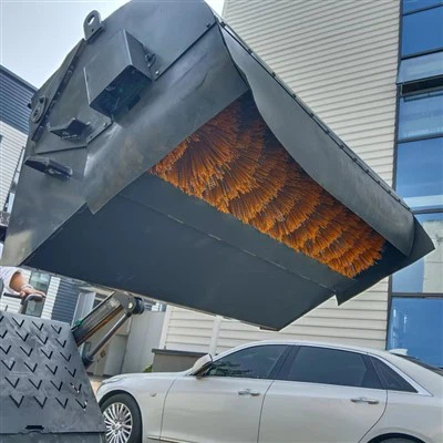 मिनी स्किड स्टीयर बॉक्स ब्रूम स्वीपर